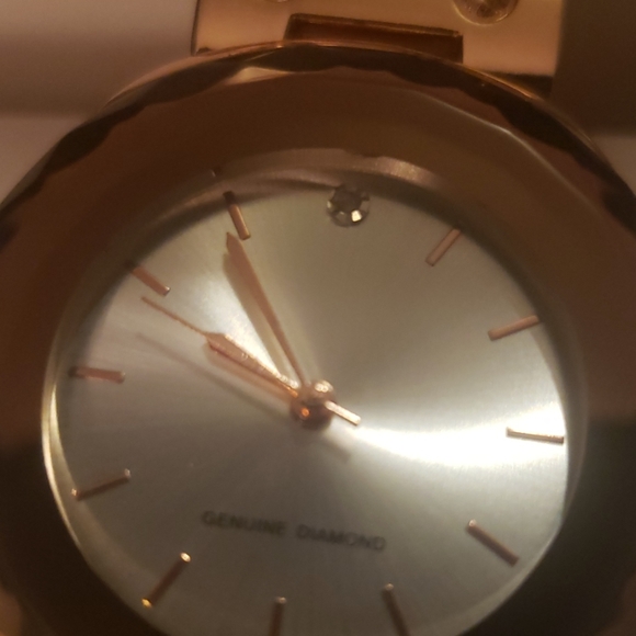 Watch - Picture 2 of 2